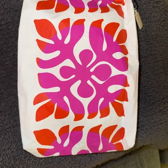 ALOHA Collection Splash-Proof Mini Appliqué Small Pouch in Zest - Picture 6 of 9